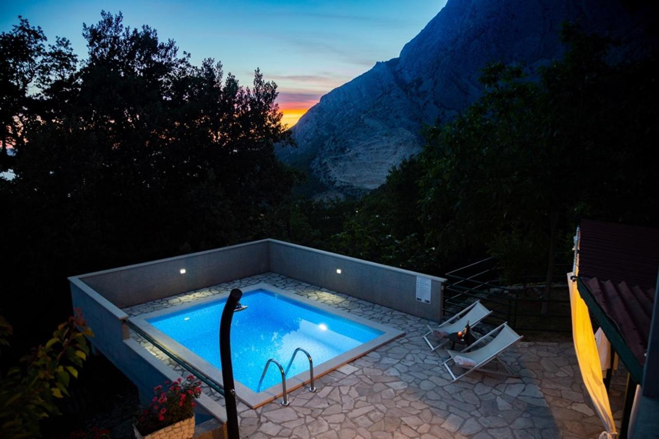 فيلا Stone House Nikolina With Heated Pool Bast المظهر الخارجي الصورة